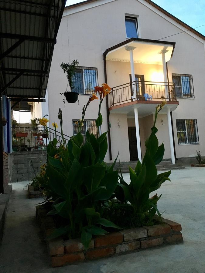 سوخومي Guest House Nadia المظهر الخارجي الصورة