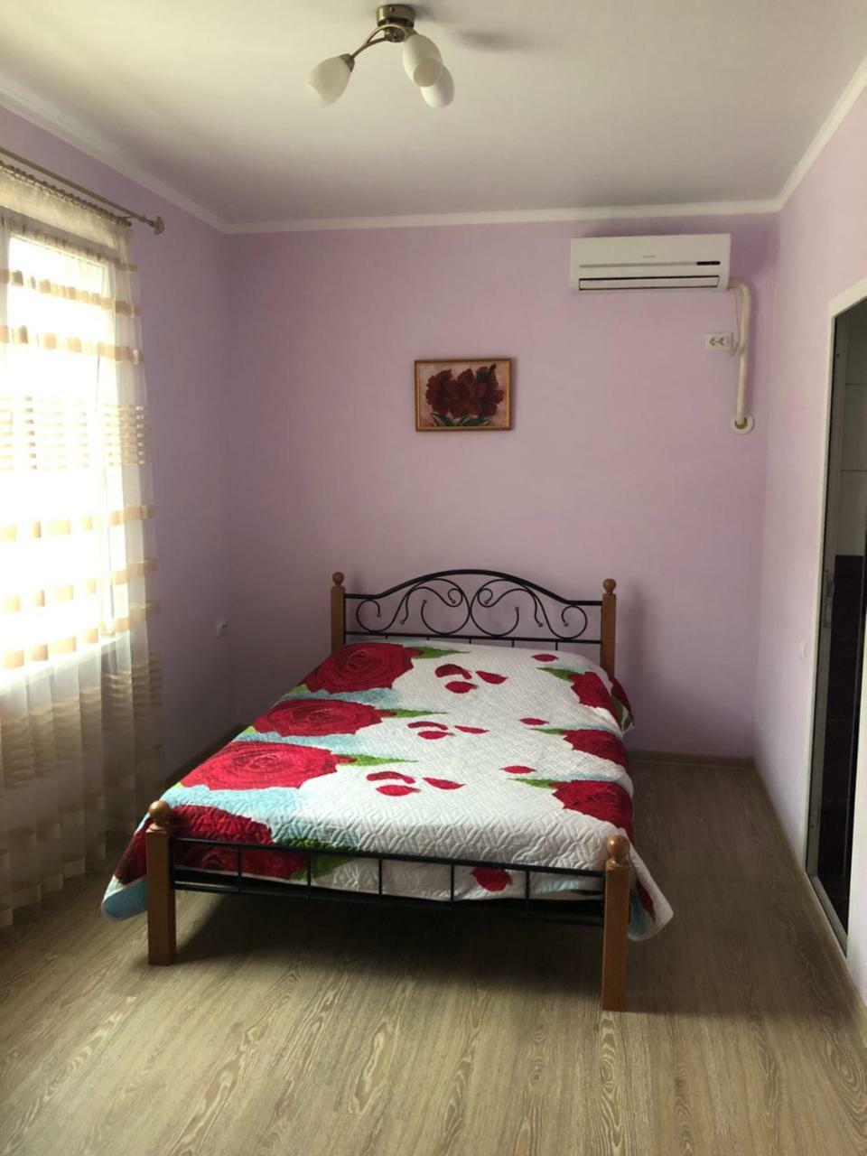 سوخومي Guest House Nadia المظهر الخارجي الصورة